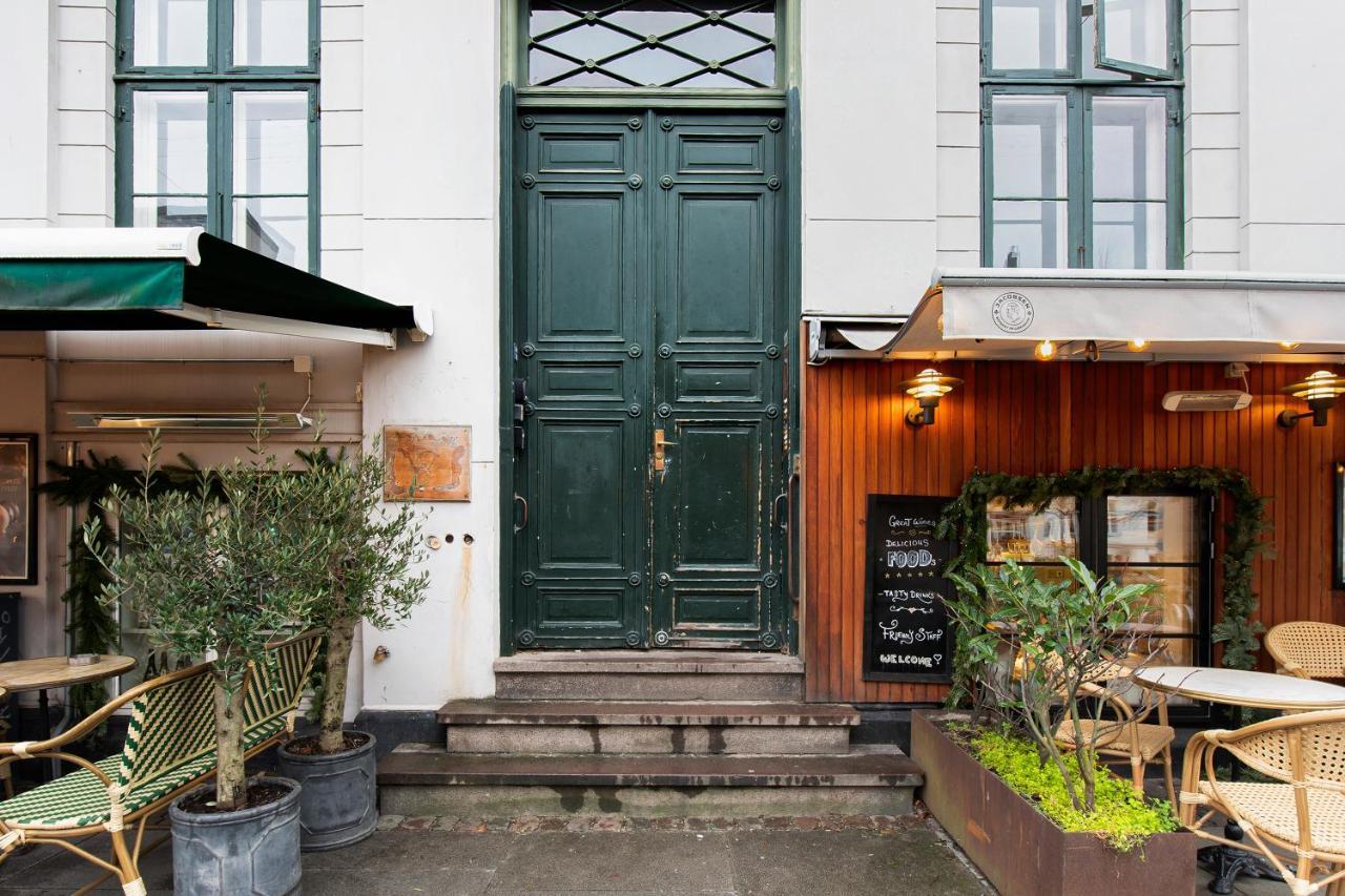 Sanders Square - Spacious Six-Bedroom Apartment Near Amalienborg コペンハーゲン エクステリア 写真