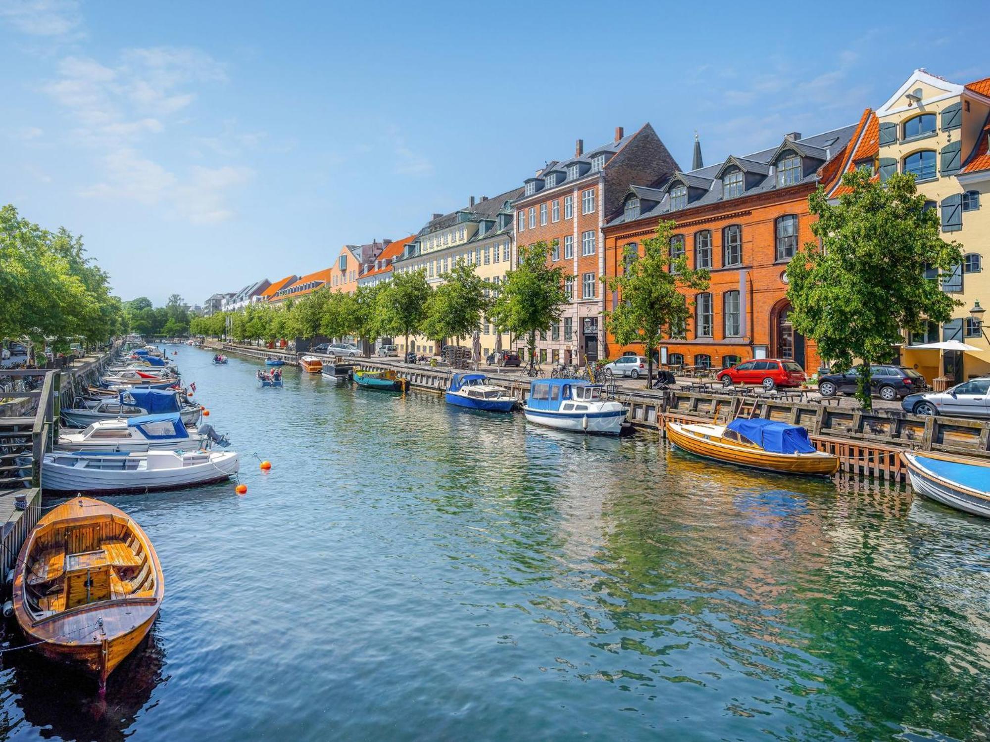 Sanders Square - Spacious Six-Bedroom Apartment Near Amalienborg コペンハーゲン エクステリア 写真